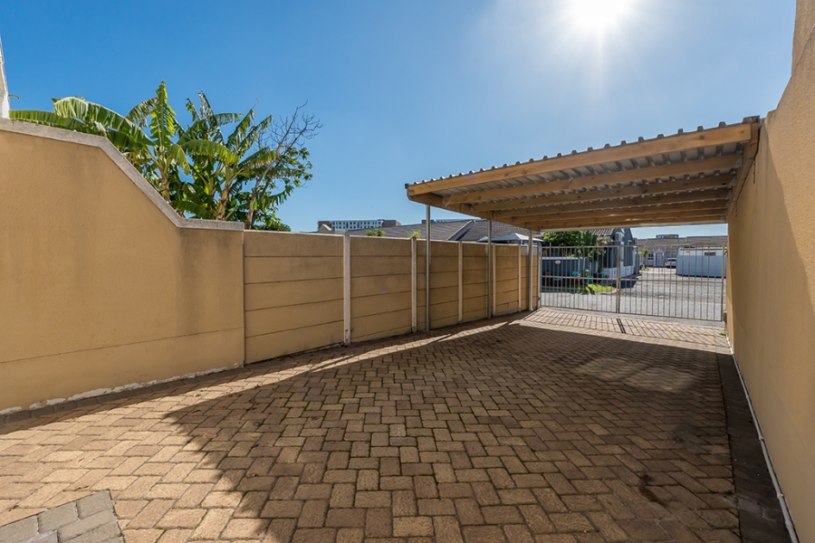 2 Bedroom Property for Sale in Thornton Western Cape